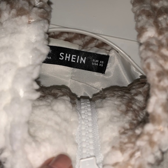 Fuzzy jacket - Picture 3 of 4